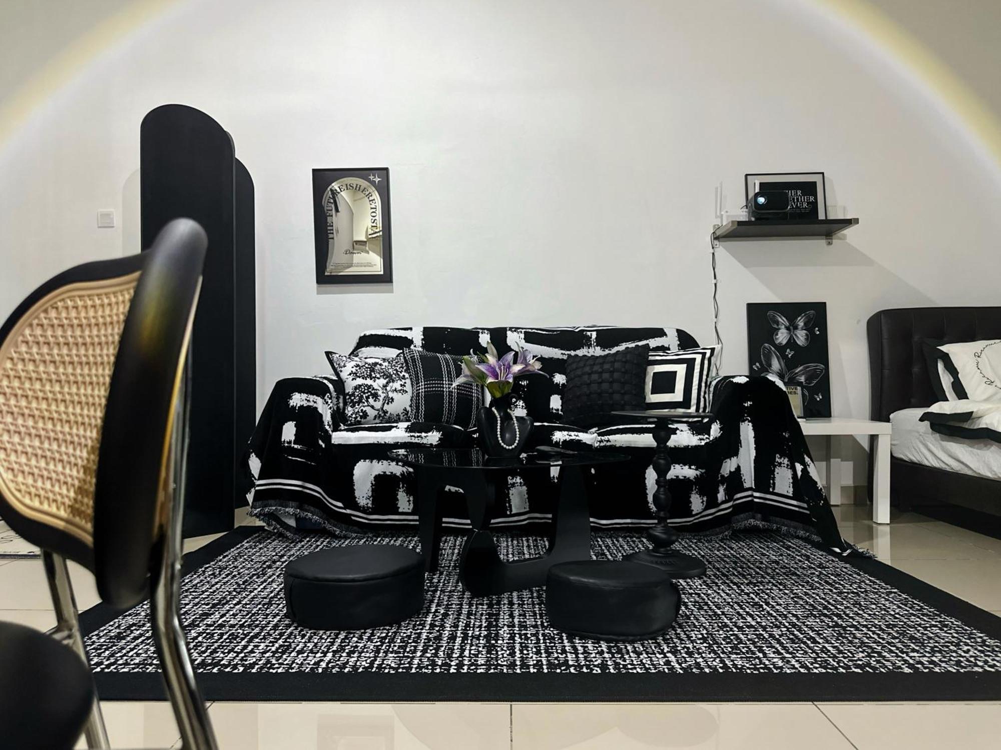 Mount Austin With Hd Projector Fast Wifi Pangsapuri Johor Bahru