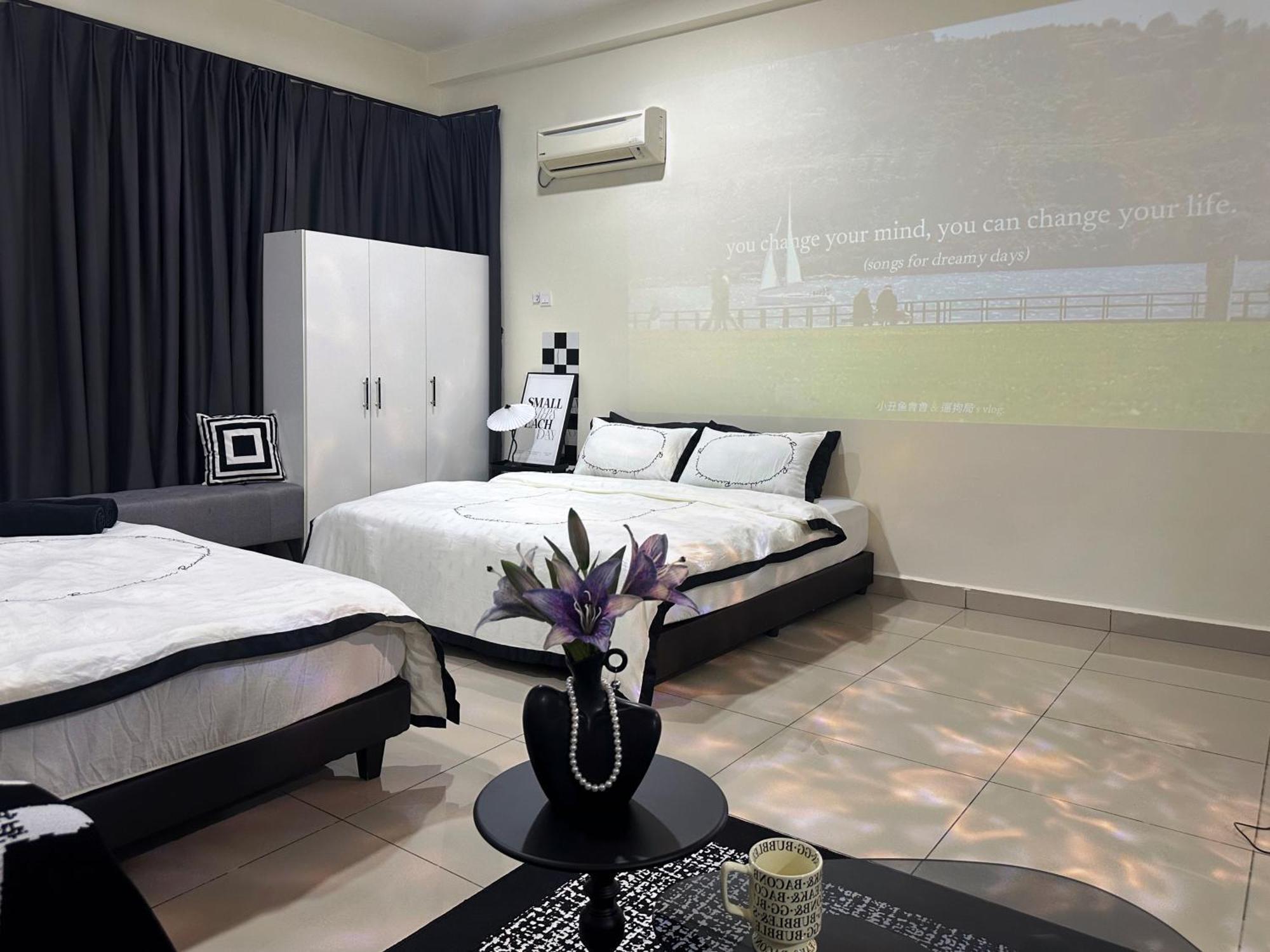 Mount Austin With Hd Projector Fast Wifi *