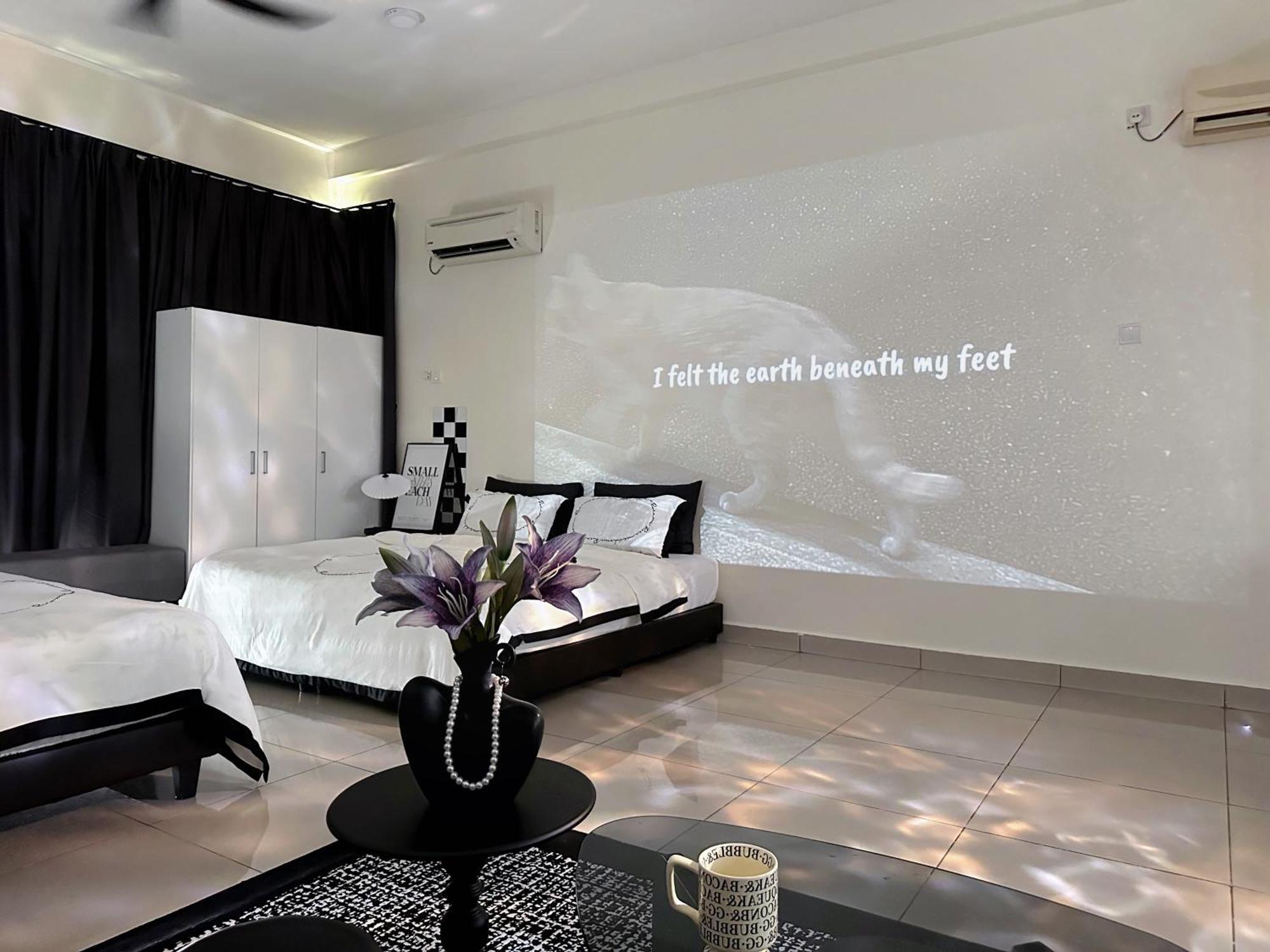 Mount Austin With Hd Projector Fast Wifi Johor Bahru
